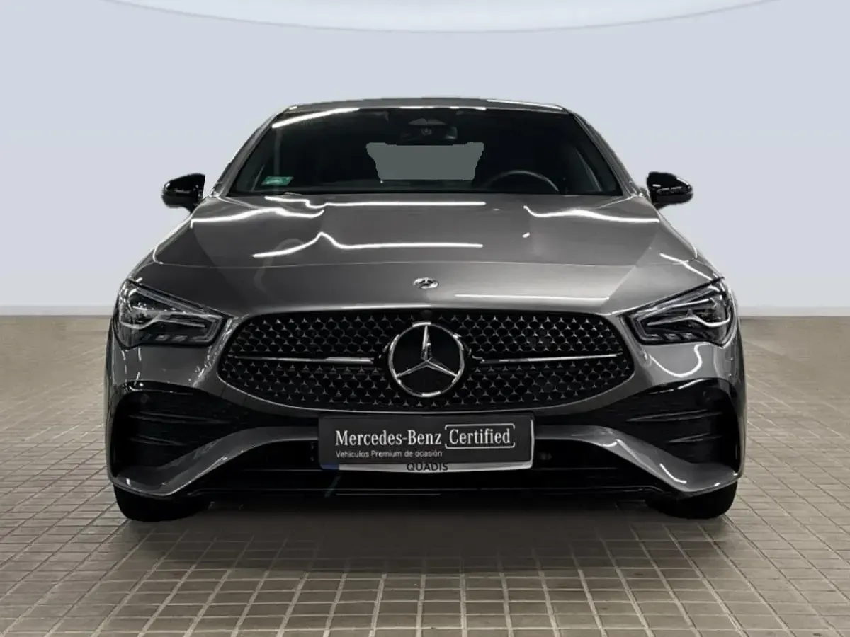 Usado Mercedes CLA250e 218 CV (160 kW) 2024 Gris Coupe