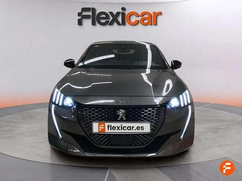 Usado Peugeot 208 GT 101 CV (74 kW) 2020 Gris Utilitario