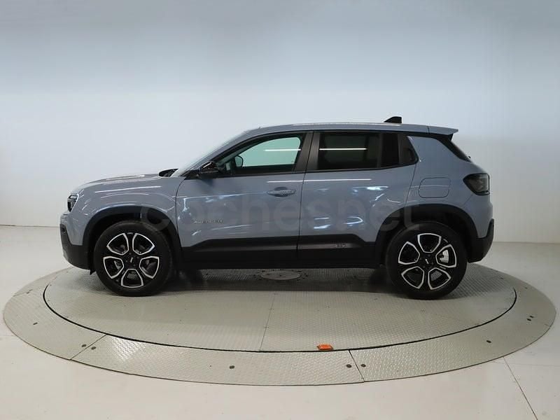Usado Jeep Avenger Summit 100 CV (73 kW) 2025 Gris / plata SUV