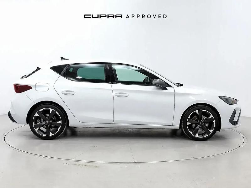 Używany Cupra Leon 150 KM (110 kW) 2025 Biały Sedan/Limuzyna