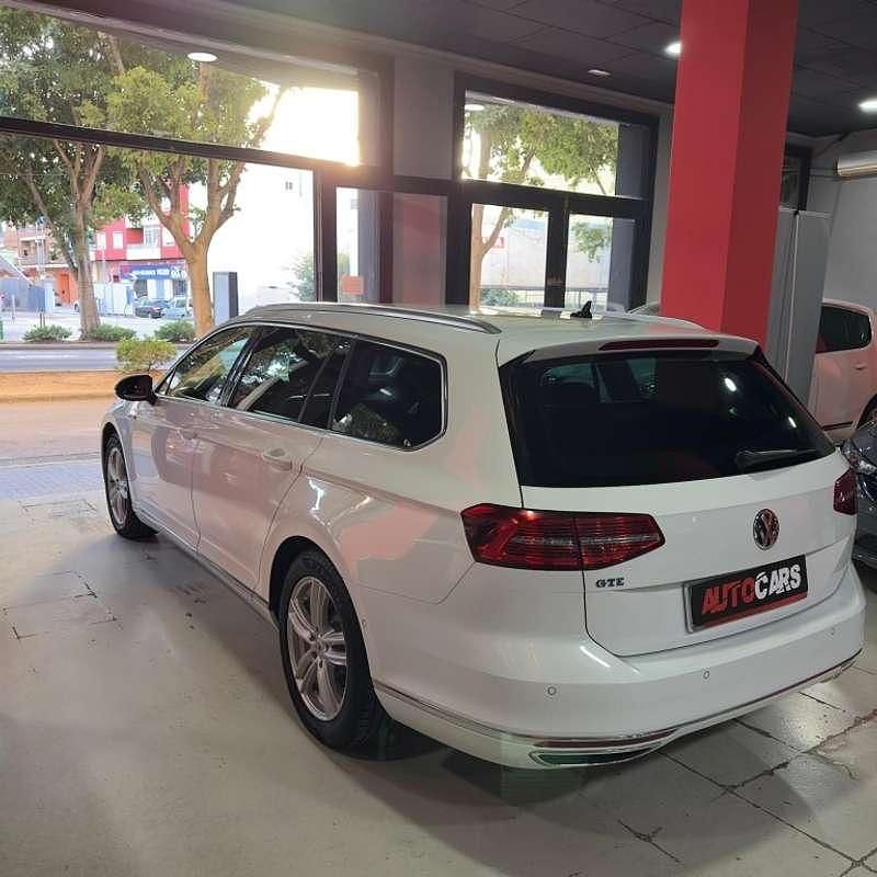 Usado VW Passat GTE 218 CV (160 kW) 2018 Blanco Familiar