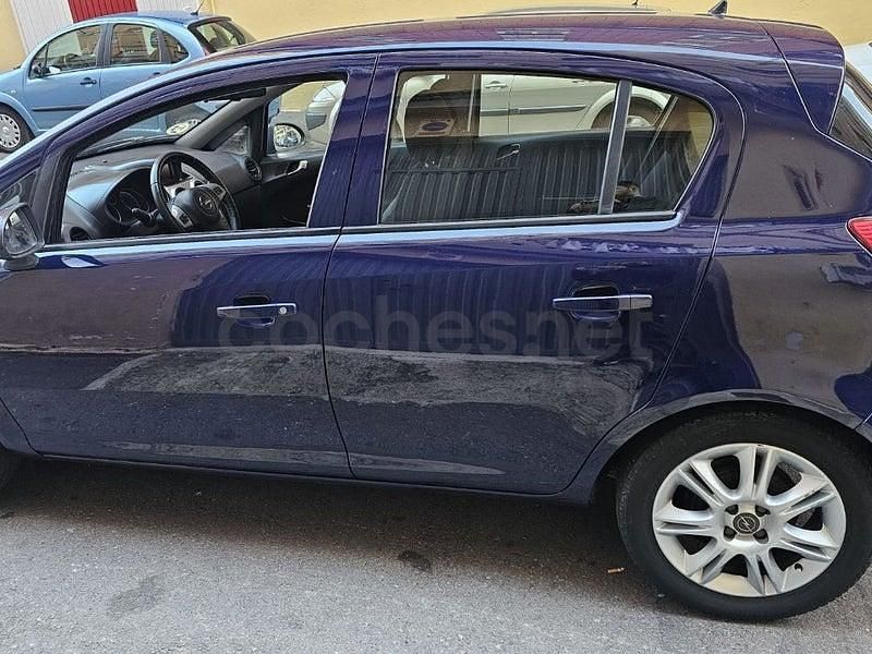 Usado Opel Corsa Cosmo 95 CV (69 kW) 2011 Azul Utilitario