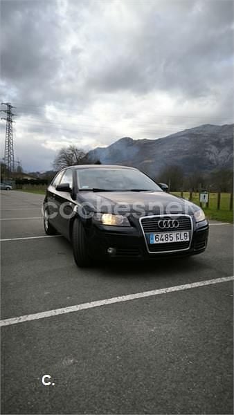 Negro Usado 2007 Audi A3 Attraction Berlina | 3500 € (Super precio) - Imagen 1/4