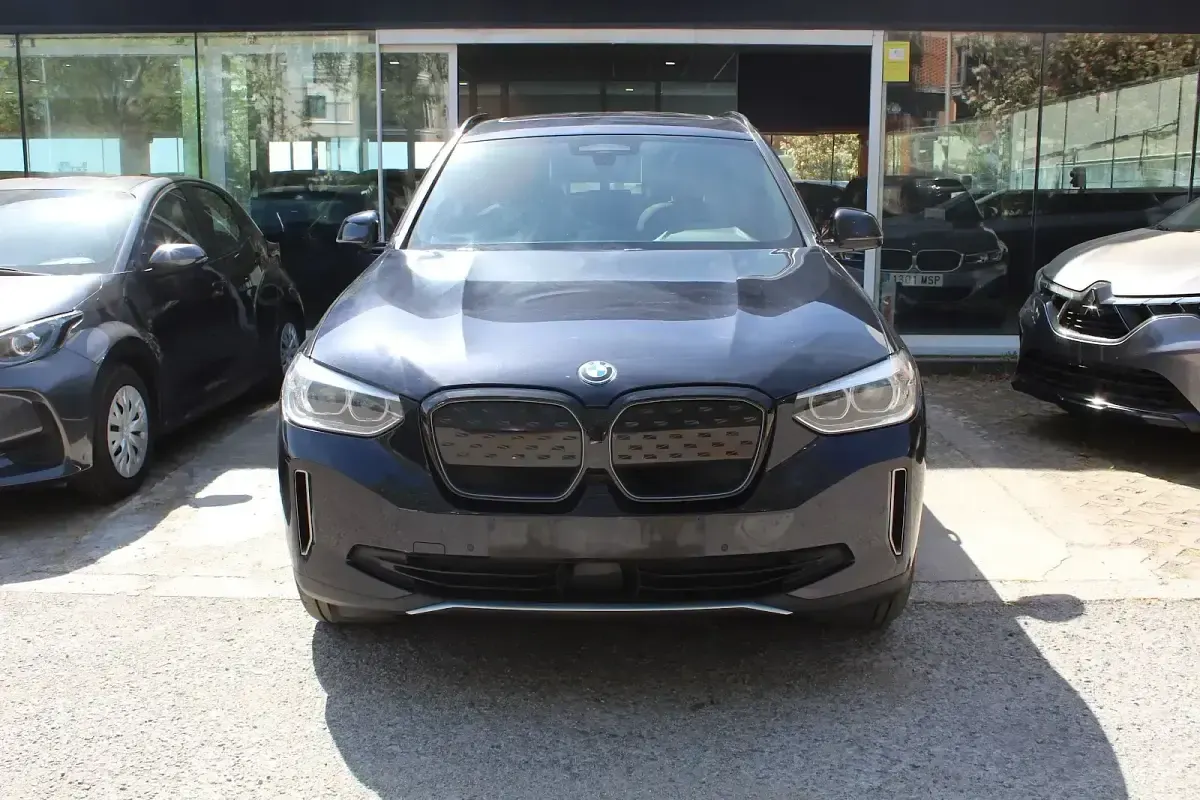 Usado BMW iX3 Shadowline 209 kW (285 CV) 2021 Negro SUV