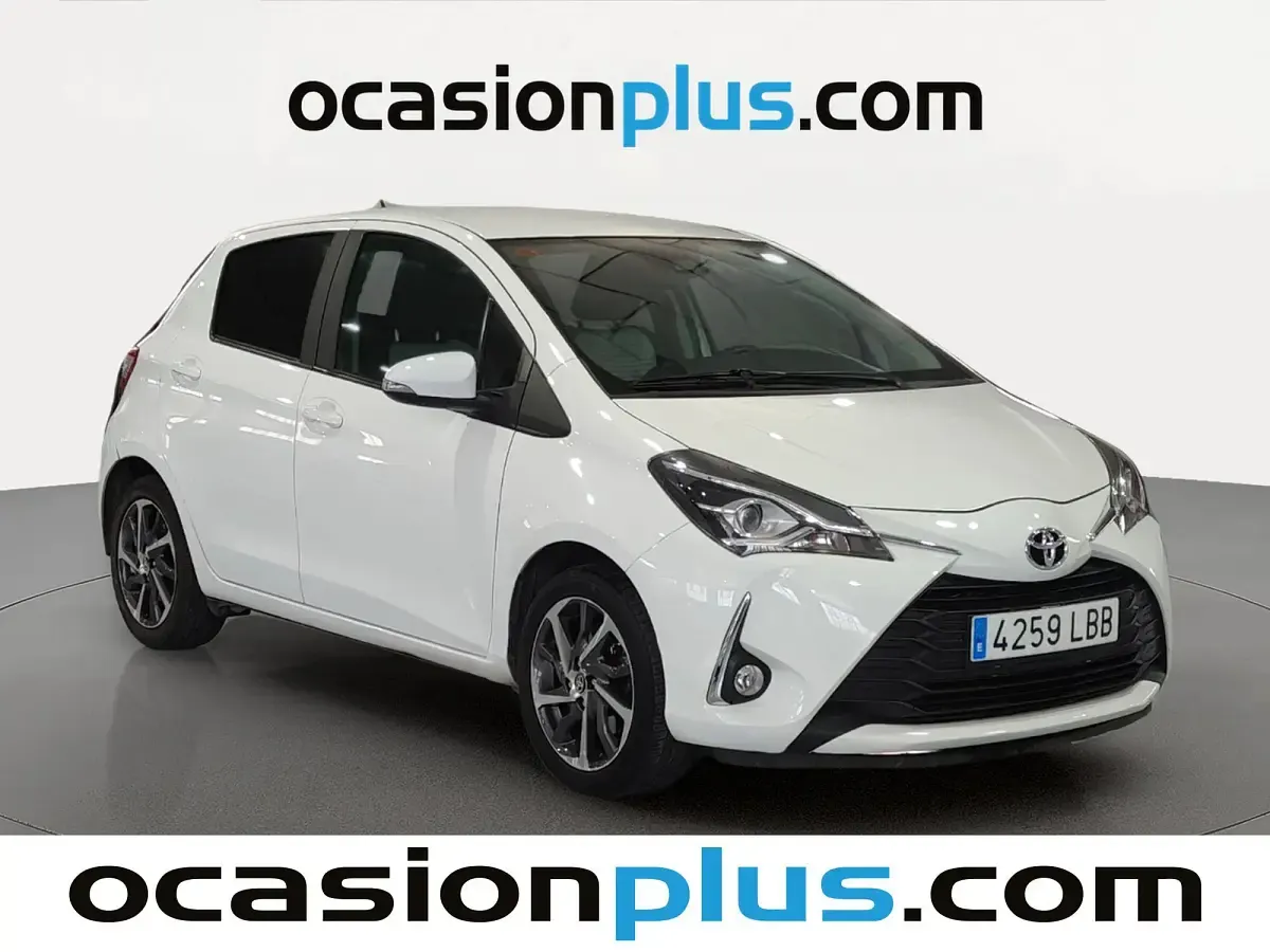 Usado Toyota Yaris Edition 111 CV (81 kW) 2019 Blanco Utilitario