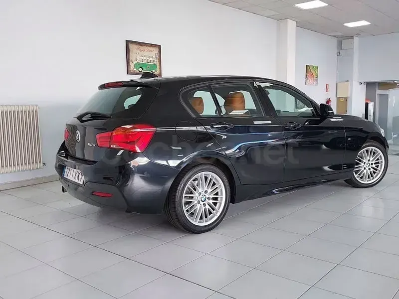 Usado BMW 116 Comfort Edition 116 CV (85 kW) 2018 Negro Utilitario