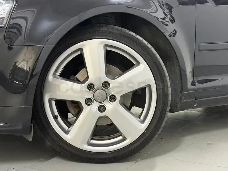 Usado Audi A3 Ambition 105 CV (77 kW) 2008 Negro Utilitario