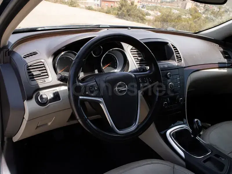 Usado Opel Insignia Sport 130 CV (95 kW) 2011 Azul Familiar