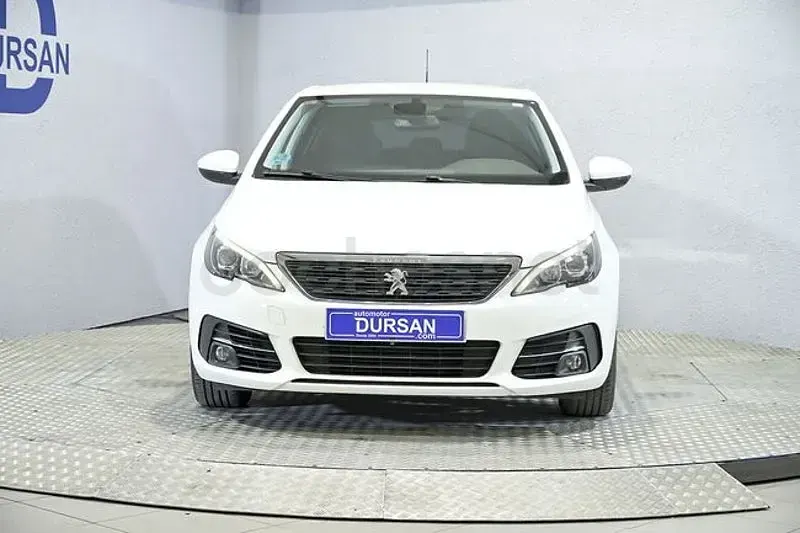 Usado Peugeot 308 Active 130 CV (95 kW) 2021 Blanco Berlina