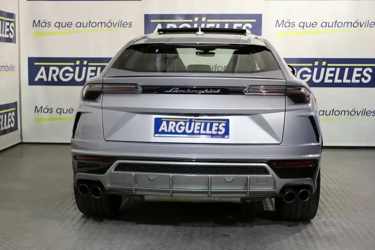 Usado Lamborghini Urus 666 CV (489 kW) 2019 Gris / plata SUV