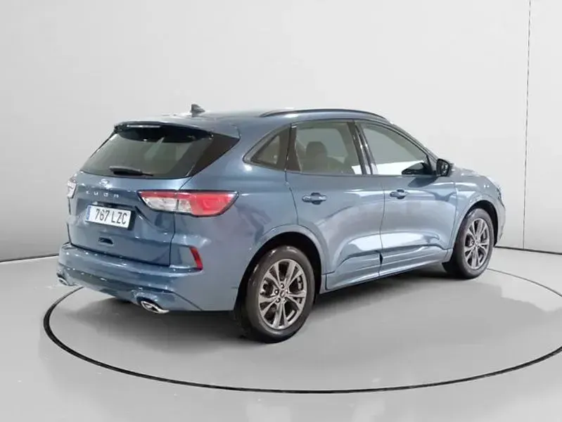 Usado Ford Kuga ST-Line 120 CV (88 kW) 2022 Azul SUV