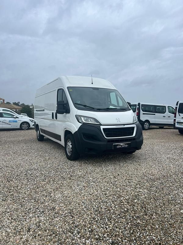 Usado Peugeot Boxer 130 CV (95 kW) 2019 Blanco Van