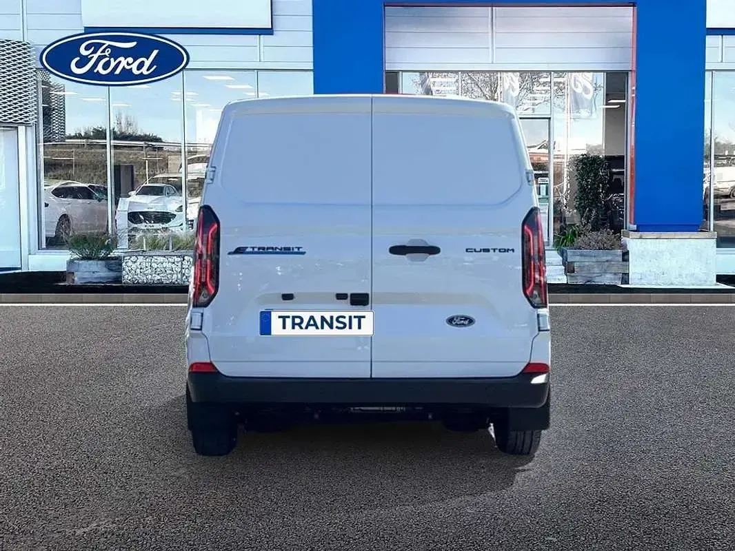 Nuevo Ford E-Transit Trend 100 kW (136 CV) 2026 Blanco Van