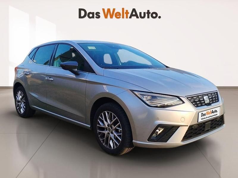 Usado Seat Ibiza 116 CV (85 kW) 2024 Gris Utilitario