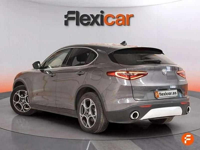 Usado Alfa Romeo Stelvio Executive 211 CV (155 kW) 2019 Gris SUV