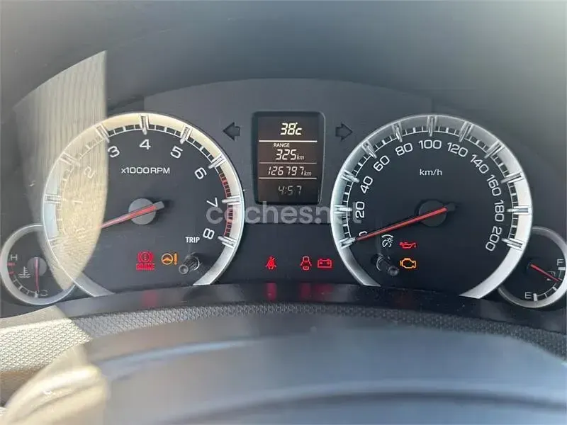 Usado Suzuki Swift GL 95 CV (69 kW) 2012 Rojo Utilitario