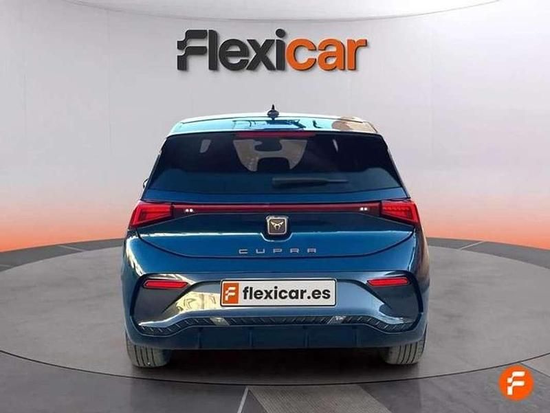 Usado Cupra Born 150 kW (204 CV) 2021 Azul Utilitario