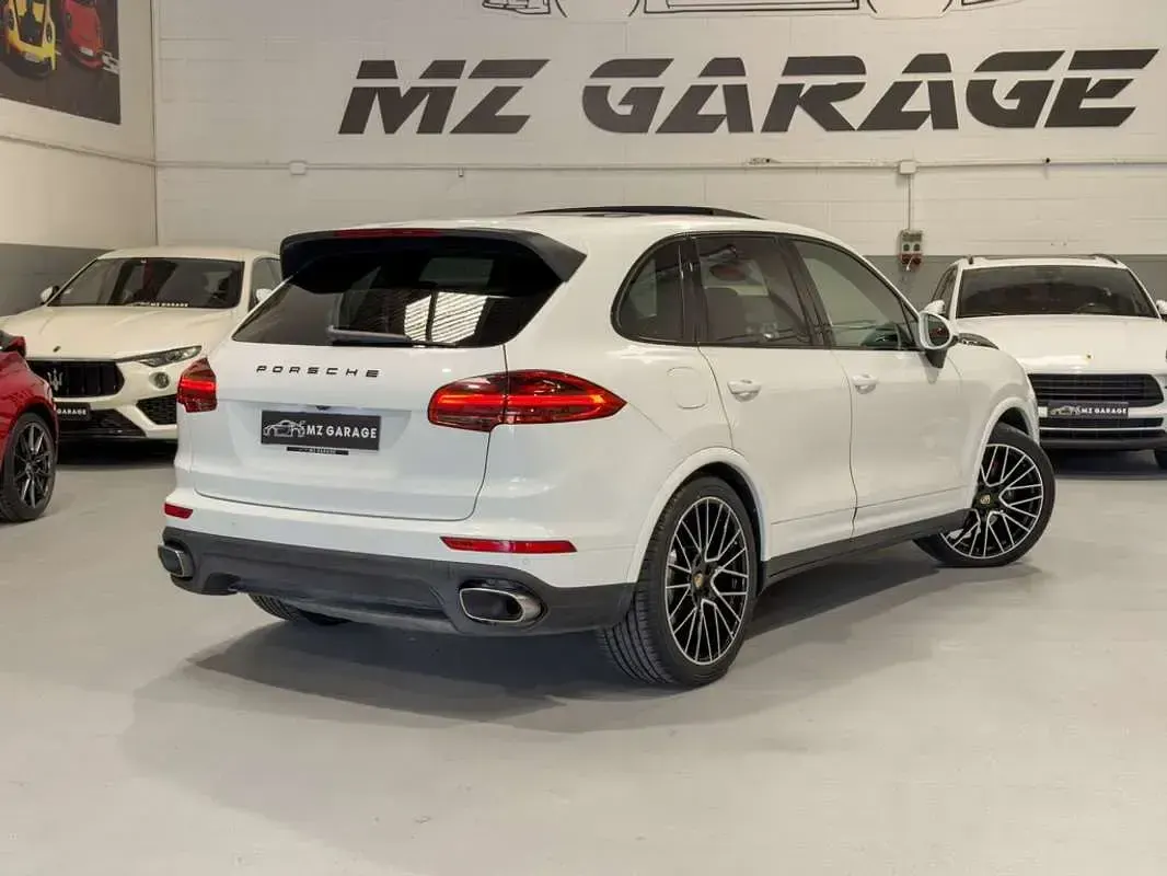 Usado Porsche Cayenne Diesel Platinum Edition 262 CV (192 kW) 2017 Blanco SUV