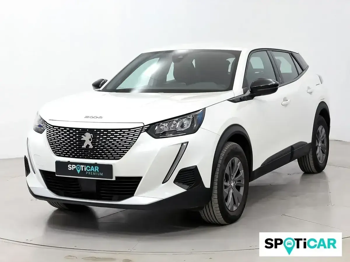 Usado Peugeot e-2008 Active 100 kW (136 CV) 2023 Gris SUV