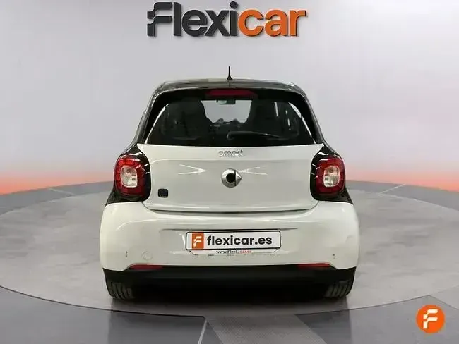 Begagnad Smart ForFour Electric Drive 60 kW (82 HK) 2019 Vit