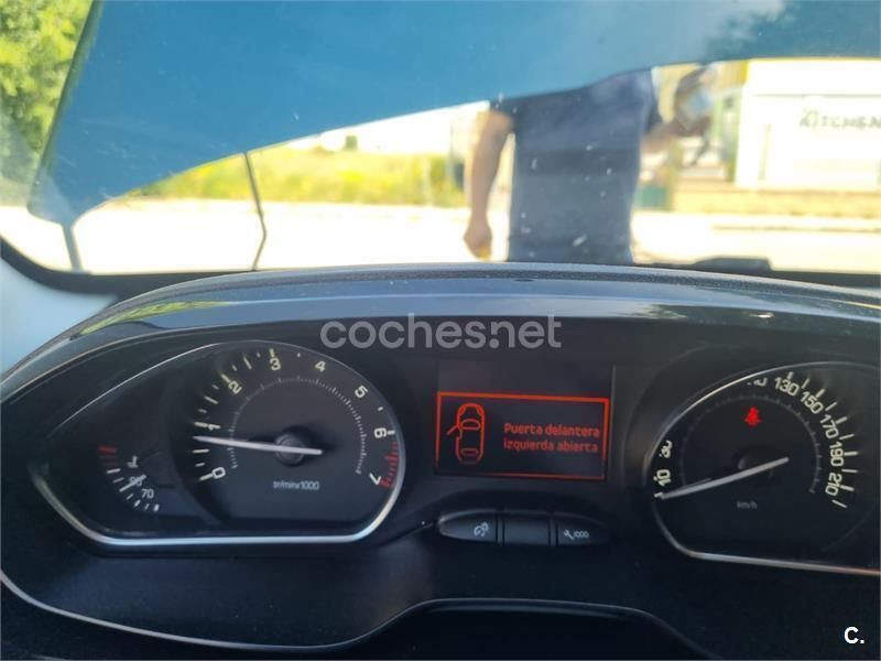 Verde Usado 2015 Peugeot 2008 Crossway SUV | 9600 € (Precio justo) - Imagen 1/1