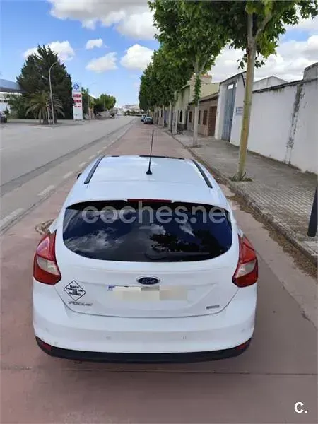 Usado Ford Focus Titanium 125 CV (91 kW) 2014 Blanco Berlina