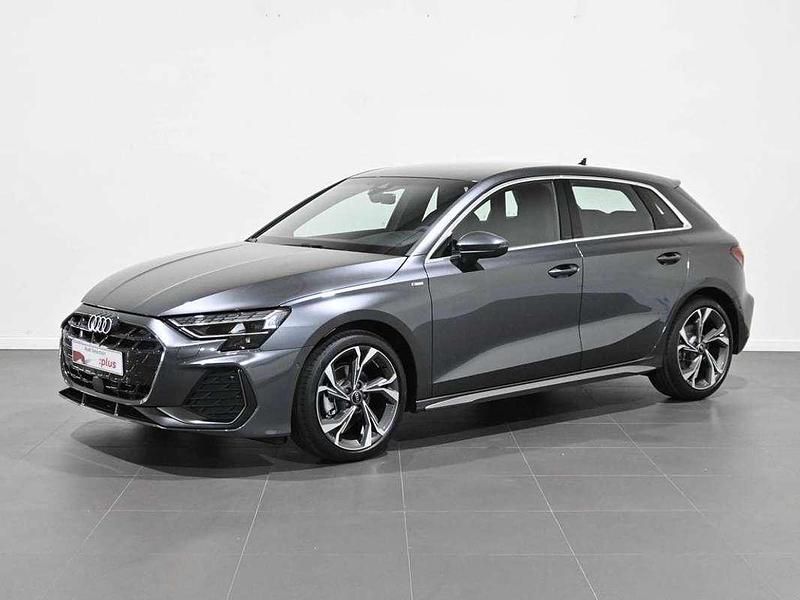 Gris Usado 2025 Audi A3 Sportback S-Line Utilitario | 36.700 € (Caro) - Imagen 1/4