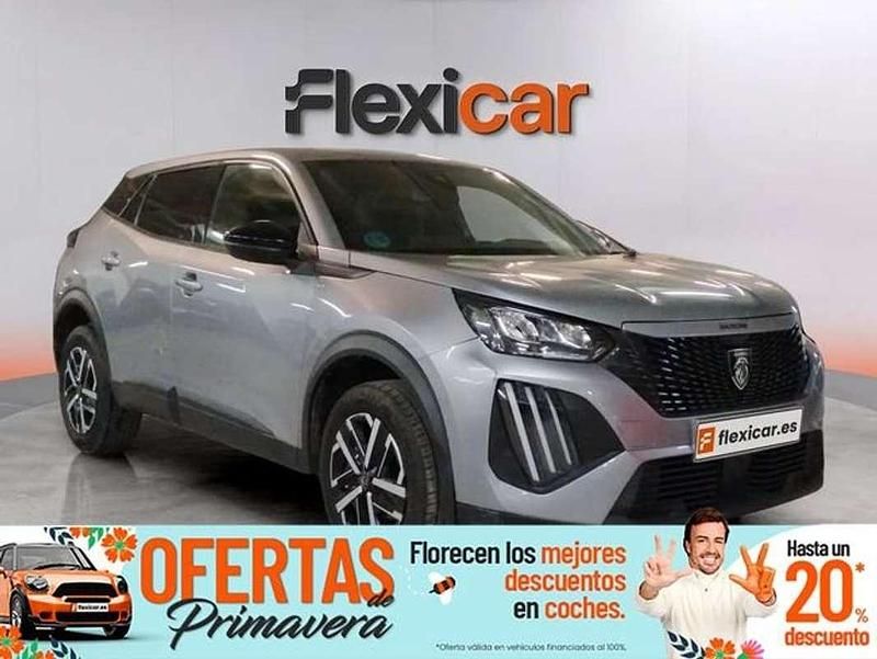 Usado Peugeot 2008 Active 101 CV (74 kW) 2023 Gris SUV