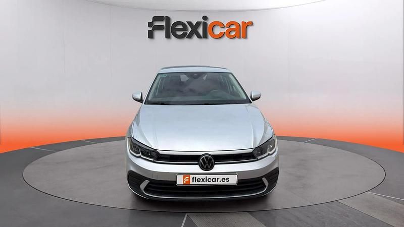 Usado VW Polo Life 110 CV (80 kW) 2022 Gris Utilitario