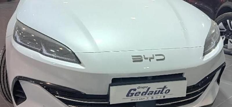 Nuevo BYD Seal Comfort 212 CV (155 kW) 2025 Polar white Familiar