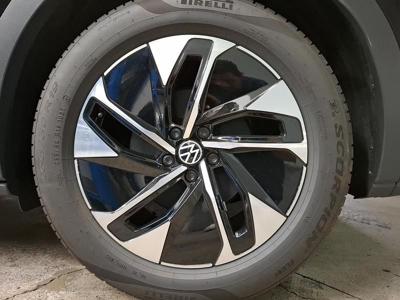 Nuevo VW ID.4 Pro 127 kW (174 CV) 2025 Negro granadilla metalizado SUV
