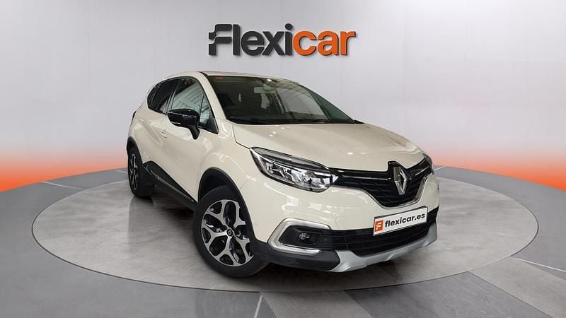 Usado Renault Captur Zen 120 CV (88 kW) 2018 Beige SUV