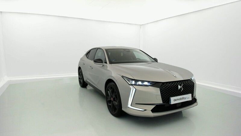 Usado DS Automobiles DS4 Performance Line Plus 225 CV (165 kW) 2022 Perla de cristal SUV