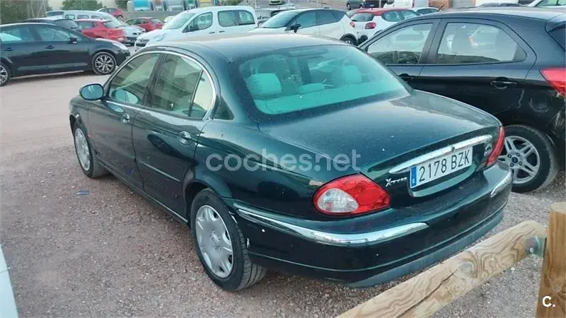 Usado Jaguar X-type 156 CV (114 kW) 2002 Verde Berlina