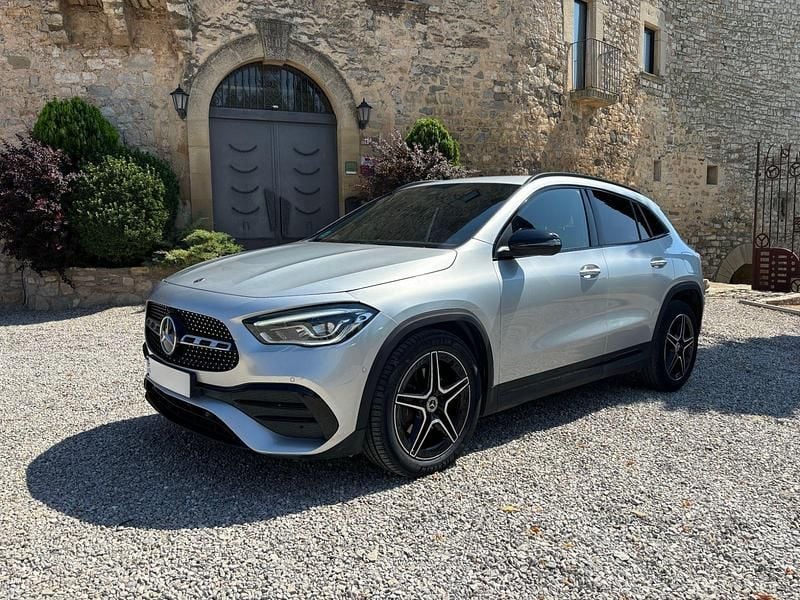 Gris Usado 2021 Mercedes GLA200 SUV | 36.900 € (Precio justo) - Imagen 1/4