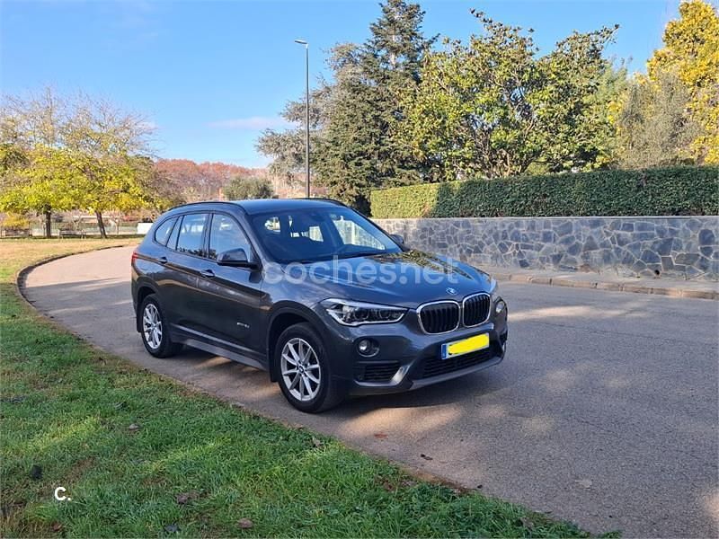 Usado BMW X1 150 CV (110 kW) 2016 Gris / plata SUV