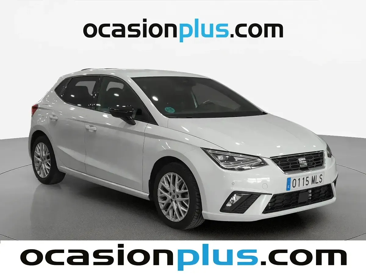 Usado Seat Ibiza FR 110 CV (80 kW) 2023 Blanco Utilitario