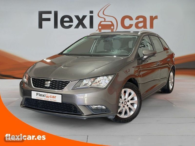 Usado Seat Leon ST Reference 110 CV (80 kW) 2016 Gris Familiar