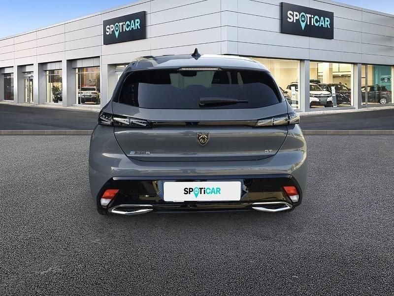 Usado Peugeot 308 GT 114 kW (156 CV) 2024 Gris Berlina