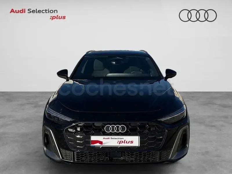Usado Audi A5 Business 204 CV (150 kW) 2025 Negro Familiar