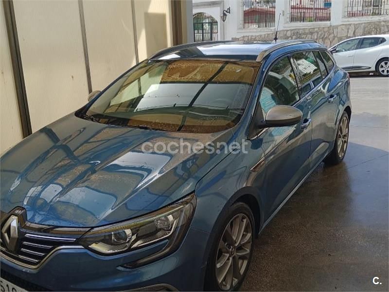 Usado Renault Mégane IV 130 CV (95 kW) 2017 Azul Berlina