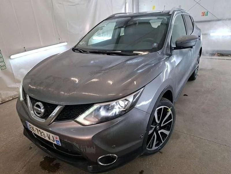 Usado Nissan Qashqai Tekna 116 CV (85 kW) 2017 Gris SUV