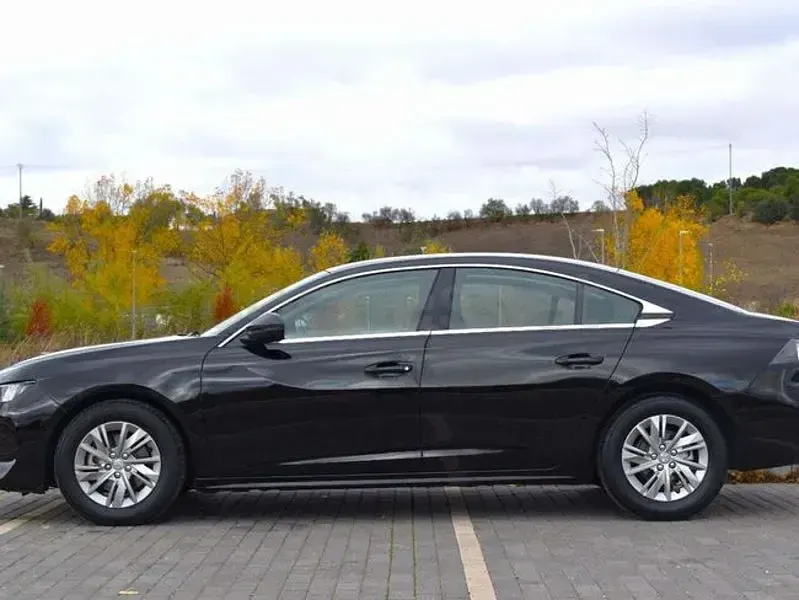Usado Peugeot 508 Business-Line 131 CV (96 kW) 2018 Negro Berlina