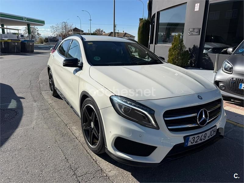 Usado Mercedes GLA200 Edition 1 136 CV (100 kW) 2015 Blanco SUV