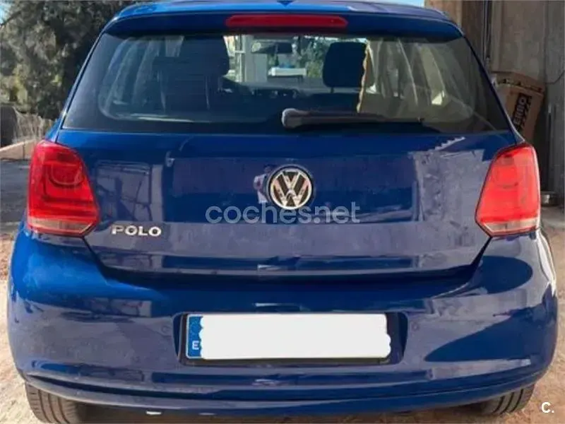 Usado VW Polo Advance 70 CV (51 kW) 2010 Azul Utilitario