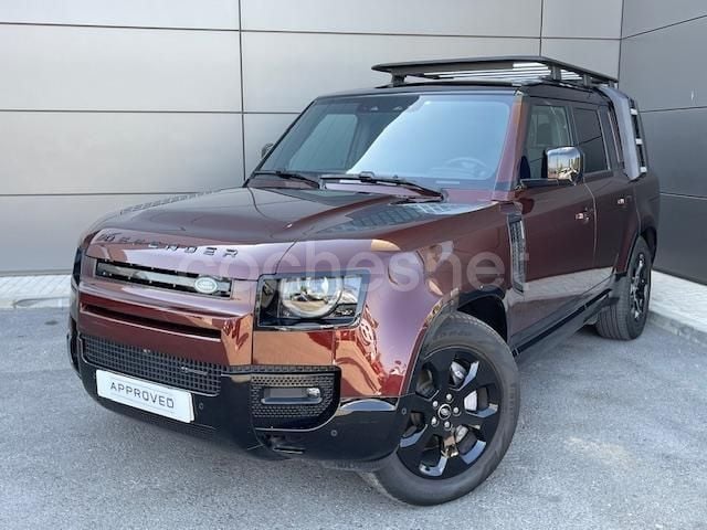 Rojo Usado 2023 Land Rover Defender SE Dynamic SUV | 86.900 € - Imagen 1/4