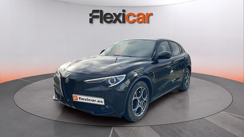 Usado Alfa Romeo Stelvio Sprint 160 CV (117 kW) 2022 Negro SUV