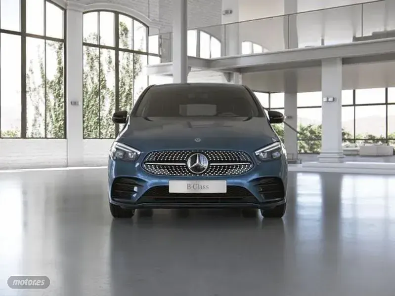 Usado Mercedes B250 217 CV (159 kW) 2022 Azul Utilitario