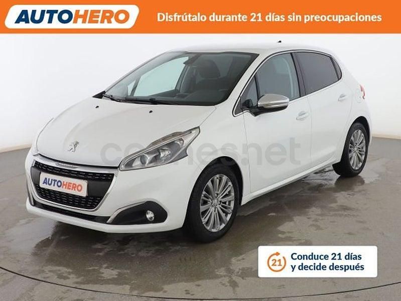 Usado Peugeot 208 Allure 110 CV (80 kW) 2016 Blanco Utilitario