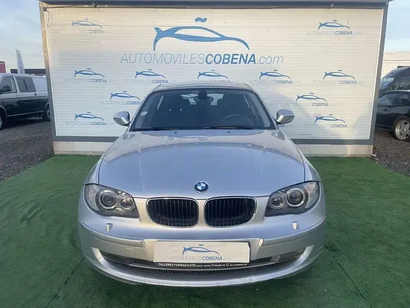 Usado BMW 116 115 CV (84 kW) 2009 Gris / plata Utilitario